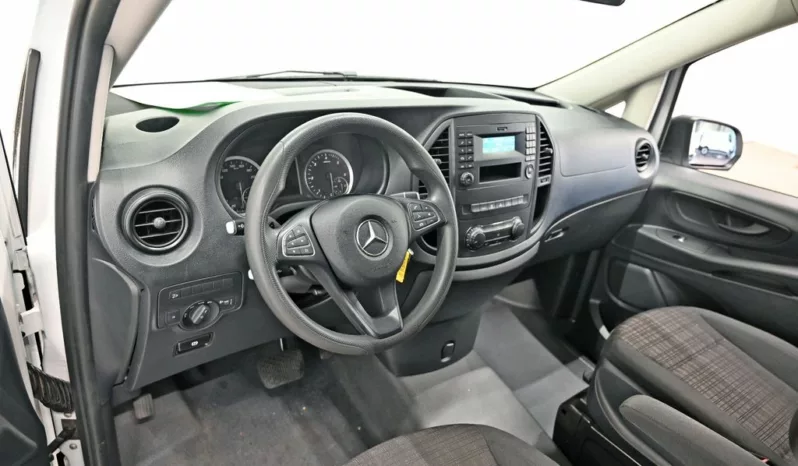 Mercedes-Benz Vito 114 CDI Mixto complet